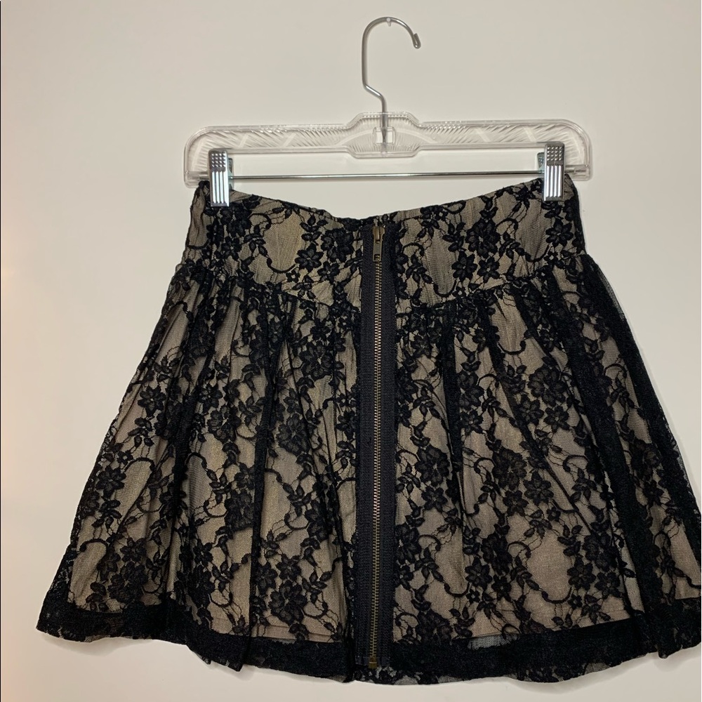 Arden B lacy front zip mini skirt